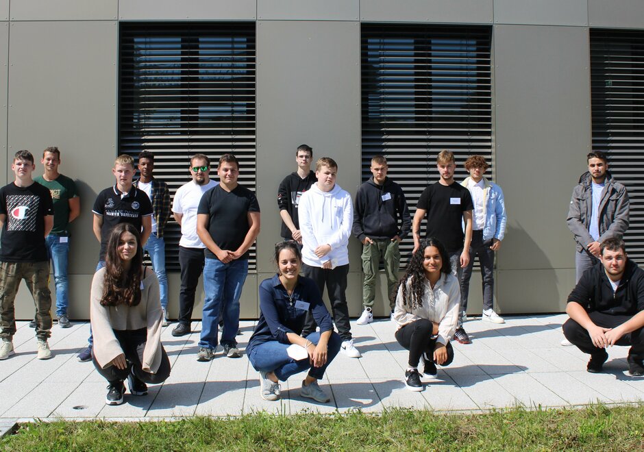 News  Wir begrüßen 15 Auszubildende